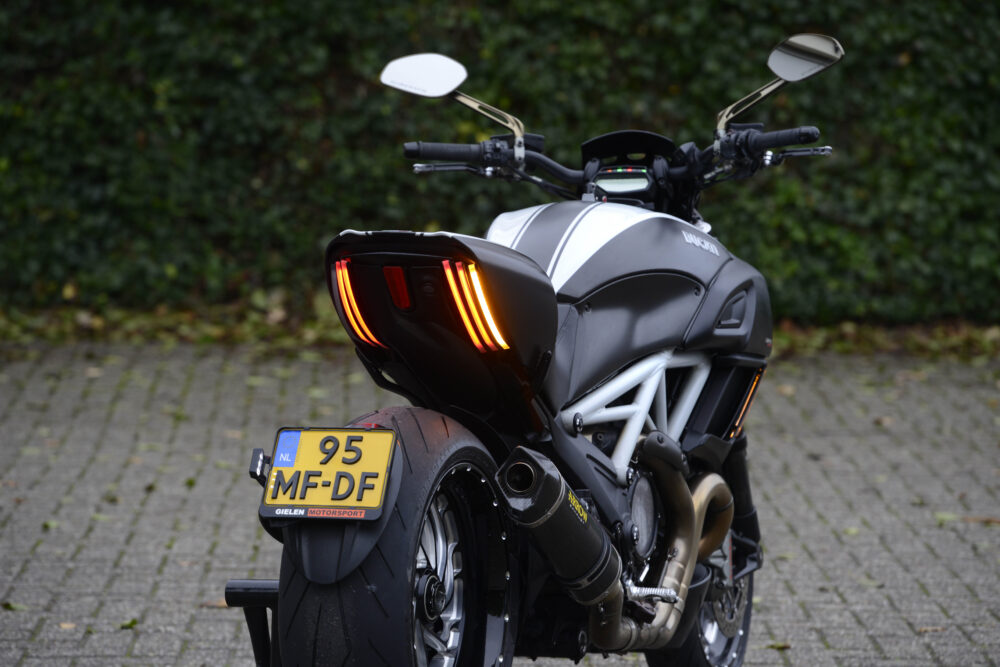 diavel2
