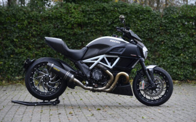 DUCATI  DIAVEL CARBON – 2014